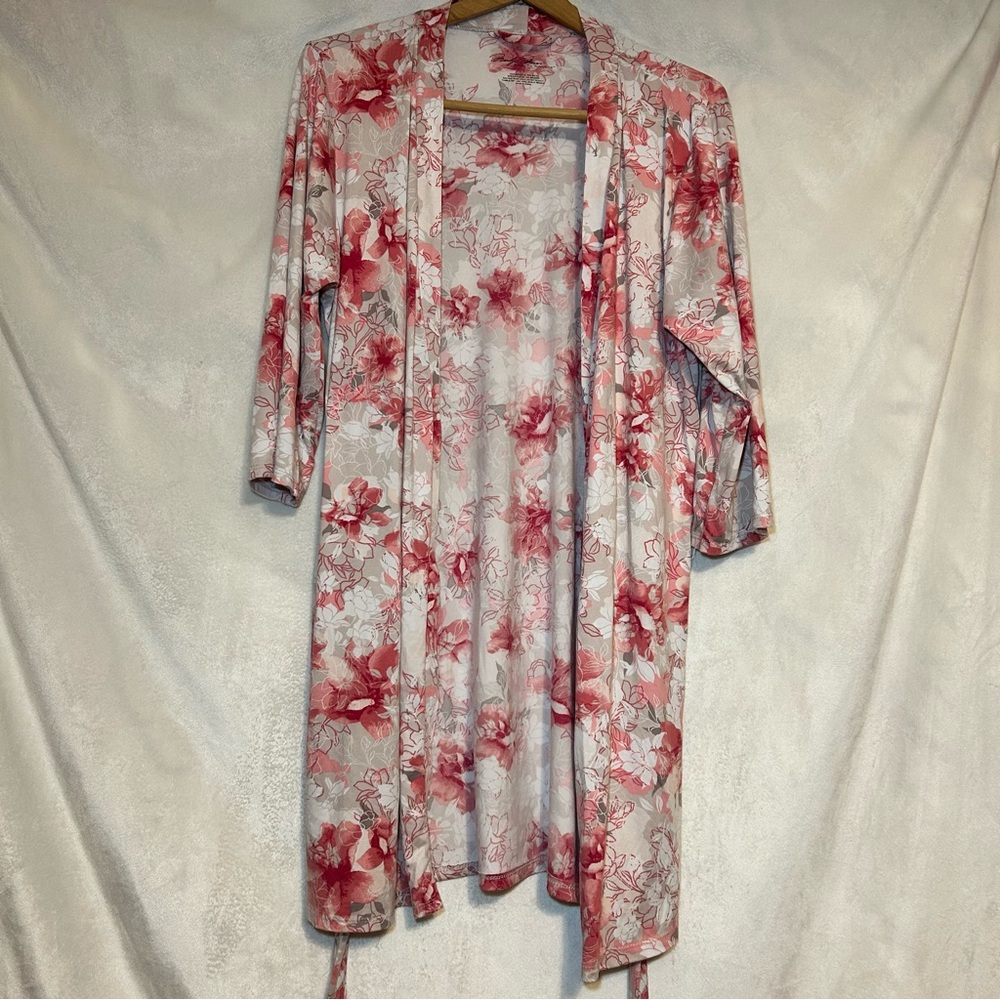 MARILYN MONROE Intimates/SLEEPWEAR Robe With ROSE Cherry Blossom Flowers Size L‎